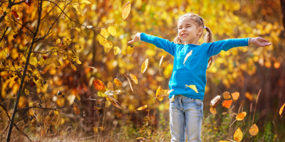 Activités et bricolages pour mieux connaître et comprendre l'automne et les saisons. Des feuilles qui tombent aux décorations d'halloween en passant par les couronnes plus de 500 activités vous sont proposées sur le thème de l'automne.