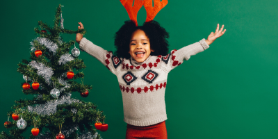 Vous cherchez une décoration de Noël ? Retrouvez sans plus attendre toutes nos idées d'activités déco à faire avec les enfants pour votre maison, votre sapin de Noël ou votre table de fêtes.Trouver une deco noel pas cher et facile à fabriquer avec les enf