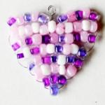 Bijou : Coeur en perles