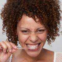 Vos armes pour prendre soin de vos dents pendant la grossesse