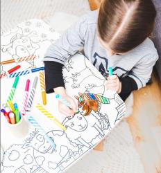 La Coloritable est une adorable petite table à colorier effaçable. Responsable, créative, pédagogique : elle est parfaite. Retrouvez toutes les infos sur ce nouveau produit qui va plaire aux petits et grands enfants.