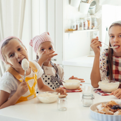 Pendant les grandes vacances, c'est le moment de cuisiner en famille