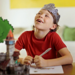 Epopia propose des abonnements uniques et de recevoir des histoires dont seul votre enfant est le héros. Un super service à base d'aventures interactives directement dans votre boîte aux lettres.