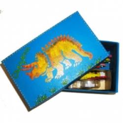 Boite à crayon peinte au pochoir