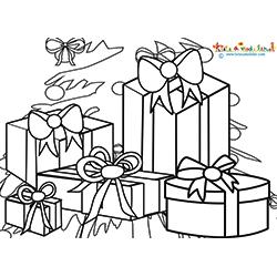 Cadeaux de Noel devant le sapin
