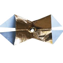 noeud en papier doré et attache parisienne