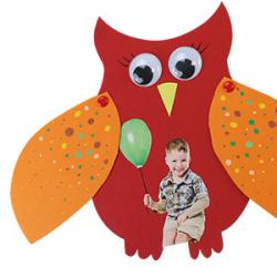 Amusez-vous à réaliser une carte hibou pour la fête des mères ou la fête des pères.Cette carte peut contenir une jolie photo ou un message ...