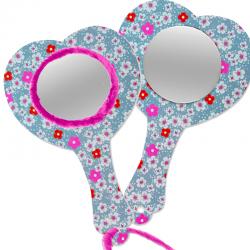 Miroir de princesse en forme de coeur