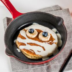 Des pancakes en forme de momie pour le matin d'Halloween ? Découvrez vite les étapes de la recette afin de pouvoir régaler toute la petit famille de monstre le matin du 31 octobre pour halloween.
