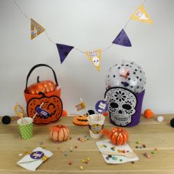 Printables Halloween a imprimer gratuitement pour un gouter d'halloween. Retrouvez de monstrueux fanions, des ronds de serviettes, des cake toppers ou encore des décorations de pailles, tout pour un gouter d'halloween réussi !
