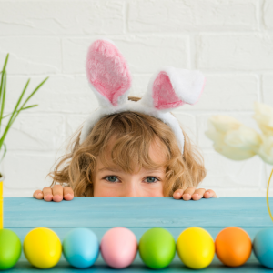 Quelle est la date de Pâques 2019 et des années à venir ? Voici les dates de la fête de la Pâque Chrétienne pour l'année en cours. En 2019, la date de Pâques est le 21 avril 2019. Mais la date de Pâques de l'année prochaine sera différente ! Pour la retro