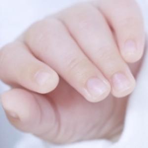 D&eacute;veloppement de la main chez b&eacute;b&eacute;