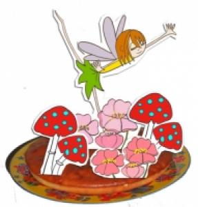 Décoration d'un g&acirc;teau de f&eacute;e