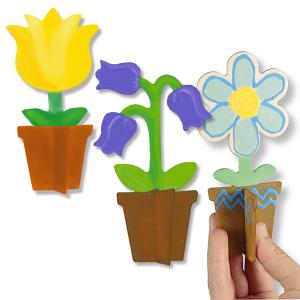 Trois petits pots de fleurs pour la décoration