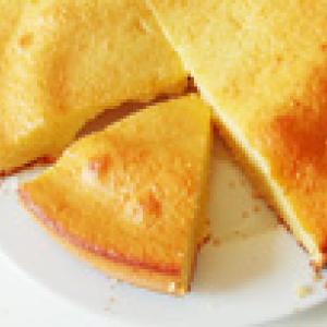 gâteau au yaourt et jus d'orange