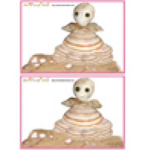 Jeu des 7 erreurs: poupée en coquillages