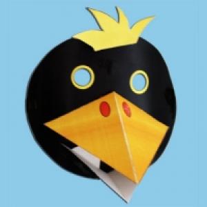 Bricolage d'un masque de corbeau en 3 D