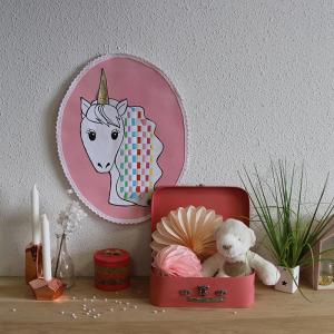 Un tableau arc-en-ciel licorne à réaliser étape par étape