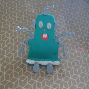 tuto bricolage enfants porte téléphone fête des pères