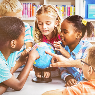 Education - mot du glossaire Tête à modeler. L'éducation est l'action d'instruire ... Définition et activités associées au mot Education.