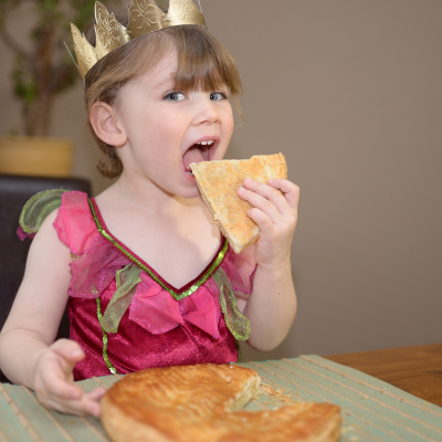 Epiphanie - mot du glossaire Tête à modeler. Définition et activités associées au mot Epiphanie.