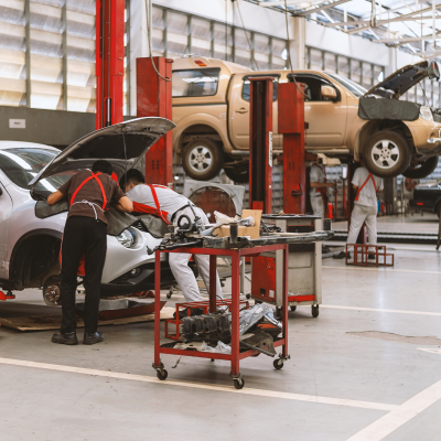 garage - mot du glossaire Tête à modeler. Définition et activités associées au mot garage.