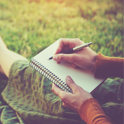 Ecriture - mot du glossaire Tête à modeler. Définition et activités associées au mot Ecriture.