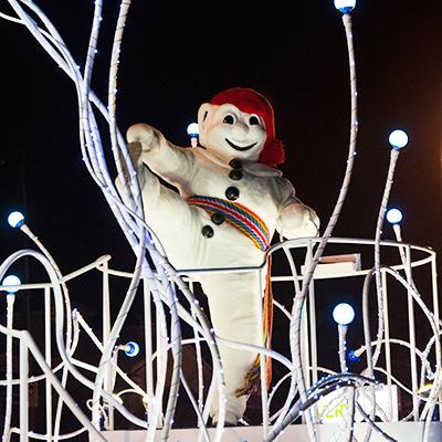 Idées de bricolage Carnaval comme au Québec. Des bricolages carnaval pour s'amuser en vous inspirant du carnaval de Québec. Des idées de bricolage simples pour s'amuser pour le Carnaval !