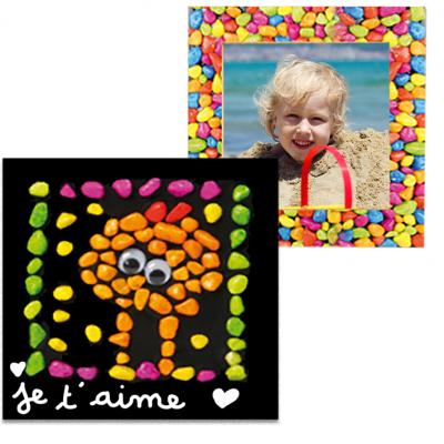 Collage d’un tableau mosaïque avec des cailloux bonbons