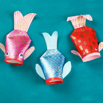 Découvrez comment réaliser une carpe koi en récup pour décorer la maison lorsque le nouvel an chinois approche. Proposez à vos enfants de créer ce poisson asiatique emblématique et très apprécié.