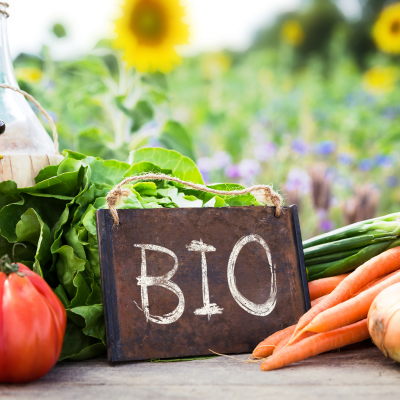 L'Agriculture Biologique c'est d'abord une façon de penser l’agriculture comme un mode production de se rapprocher au maximum des conditions naturelles de vie des plantes et de vie des animaux. L’Agriculture Biologique est une agriculture qui respe
