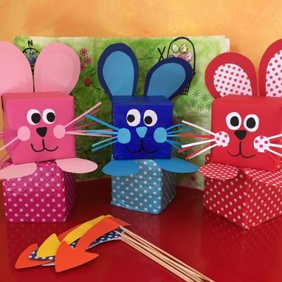 À Pâques c'est l'occasion de manger des oeufs en chocolats, mais avant il y a la chasse aux oeufs ! Et les enfants adorent cette tradition !...
