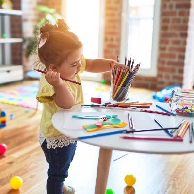 Le dossier sur les vacances scolaires. Le calendrier des vacances scolaire, à quoi servent les vacances scolaires, que doit-on ou que peut-on faire avec les enfants pendant les vacances scolaires, les vacances scolaires sont-elles trop longues, les vacanc