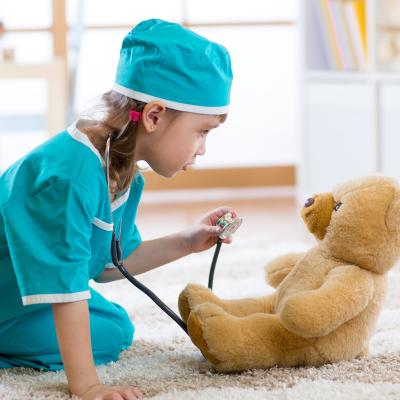 Santé des enfants et de la famille : Cette rubrique propose des conseils sur la santé enfant, l'alimentation, les vaccinations, le soleil. Les fiches de synthèses aideront les parents à répondre aux questions que leur posent les enfants sur l'alimentation