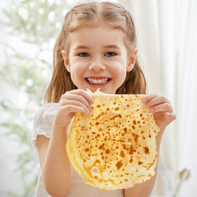 La chandeleur 2019 se fêtera comme chaque année le 02 février 2019. La date est calculée par rapport à Noël. Très populaire en France c'est l'occasion de manger des crêpes en famille et de se réunir autour de tas d'activités.