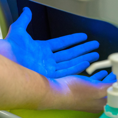 ultraviolet - mot du glossaire Tête à modeler. Définition et activités associées au mot ultraviolet.